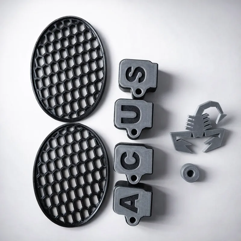 Abarth Aftermarket-Tuningteile aus dem 3D-Drucker – Lautsprecher-Honeycomb-Gitter, ACUS-Schaltertasten und Skorpion-Logo